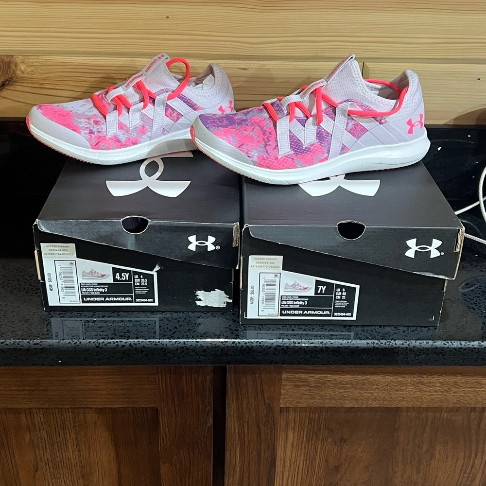 NWB Under Armour GGS Infinity 3 Tennis Shoe Sneaker Girls 7y (4.5 sold)